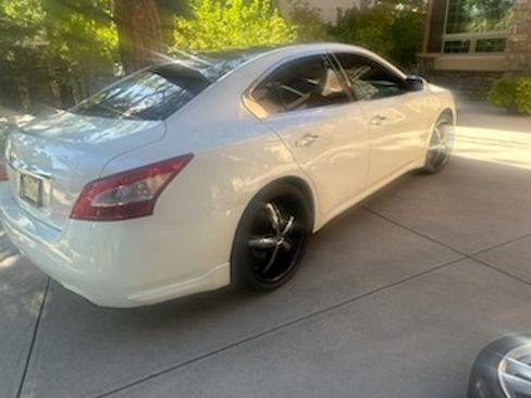 Used 2010 Nissan Maxima 3.5 SV w/ Premium Pkg image 1