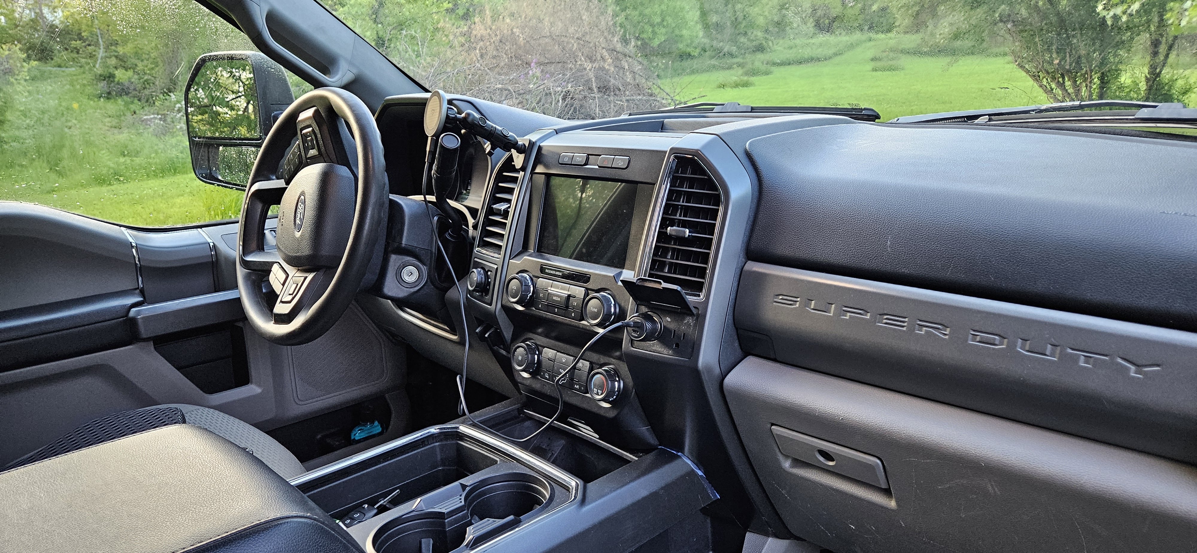 Used 2022 Ford F250 XLT w/ Black Appearance Package AWD/4WD image 17