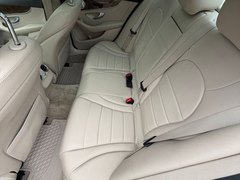 Used 2016 Mercedes-Benz C 300 4MATIC Sedan image 9