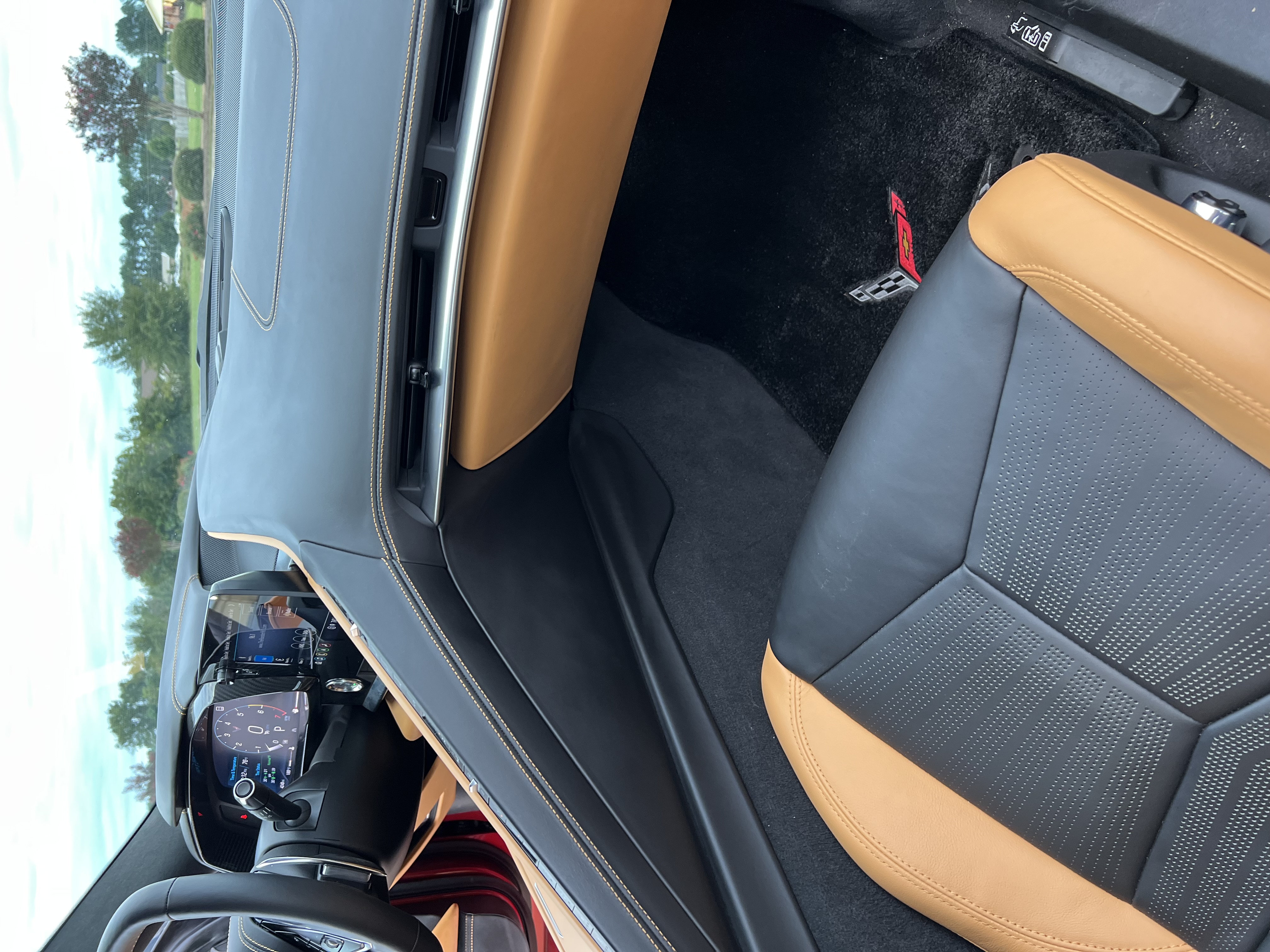 Used 2021 Chevrolet Corvette Stingray Premium Conv w/ Z51 Performance Package RWD image 9