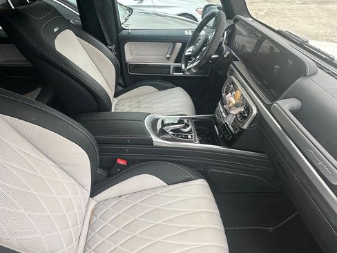 Used 2024 Mercedes-Benz G 63 AMG AMG G 63 Sport Utility 4D image 4