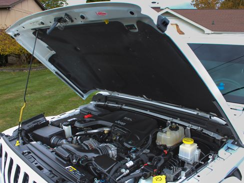 Used 2021 Jeep Gladiator Overland image 6