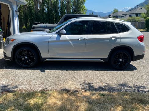Used 2015 BMW X1 sDrive28i image 6