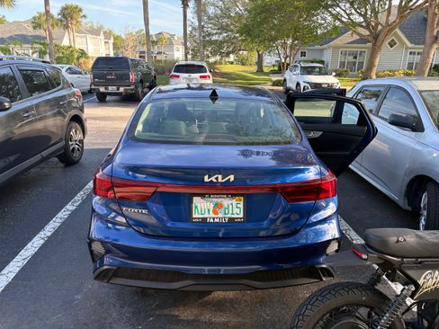 Used 2024 Kia Forte LXS w/ LXS Technology Package image 1