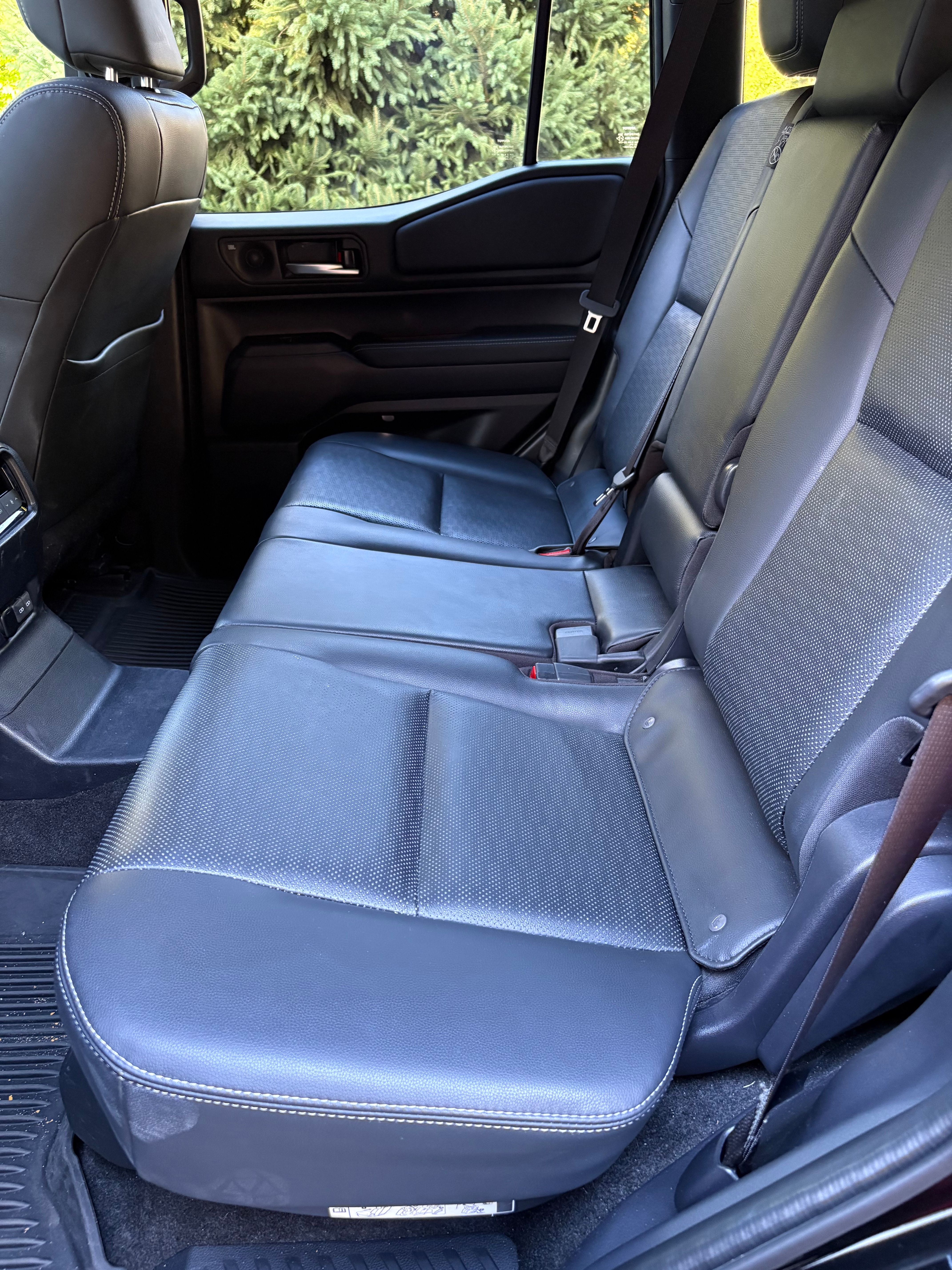 Used 2025 Toyota Land Cruiser w/ Premium Package AWD/4WD image 23