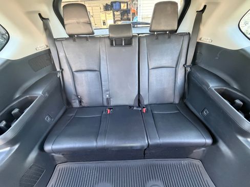 Used 2024 Toyota Grand Highlander XLE FWD image 11