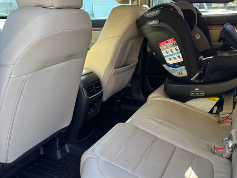 Used 2018 Honda CR-V Touring image 28