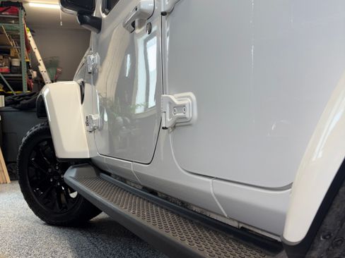 Used 2020 Jeep Wrangler Unlimited Sahara image 8