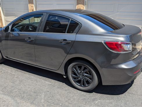 Used 2012 MAZDA MAZDA3 i Touring image 5