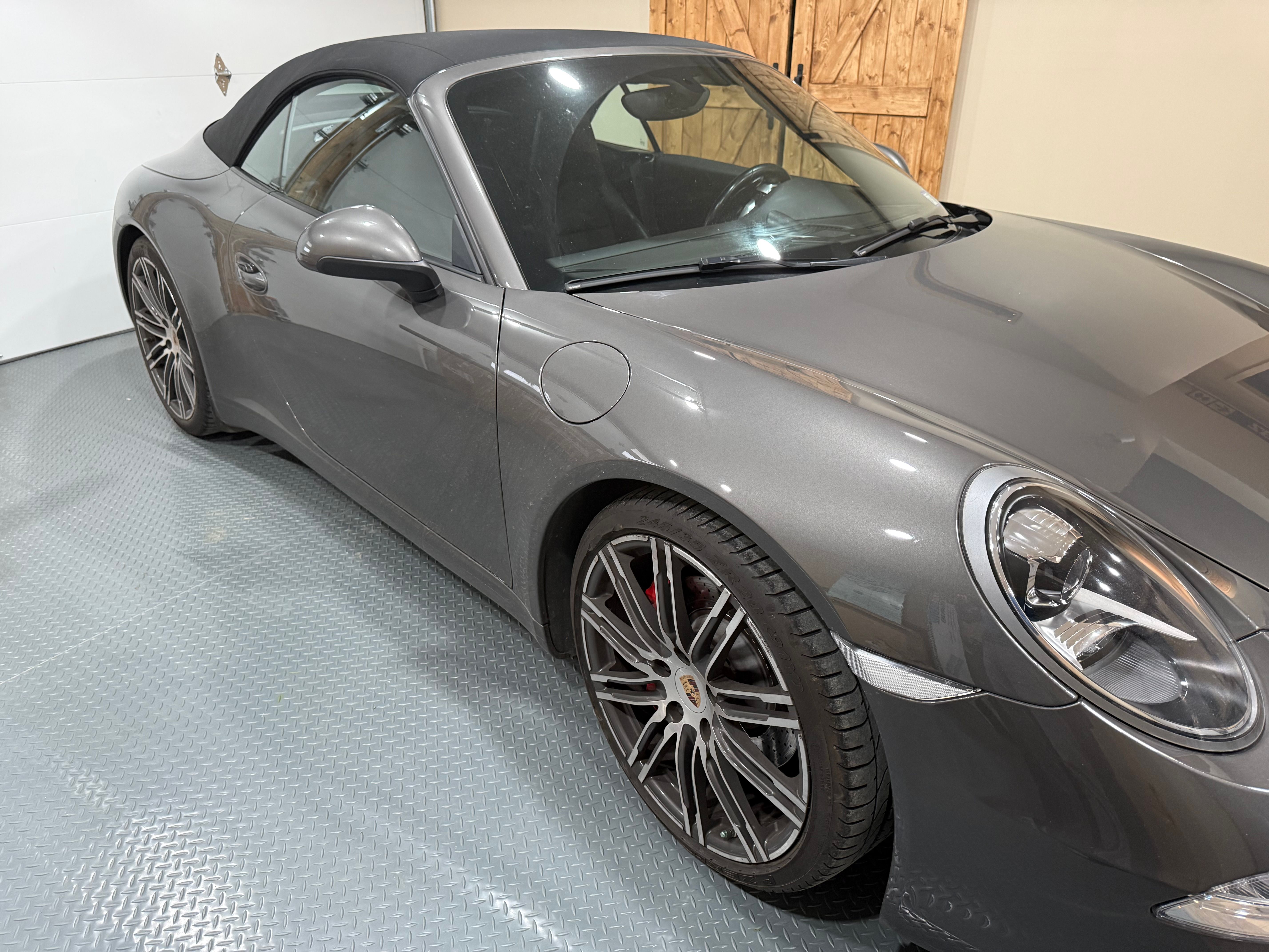 Used 2015 Porsche 911 Carrera S RWD image 5