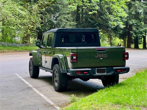 Used 2023 Jeep Gladiator Rubicon w/ LED Lighting Group image 4