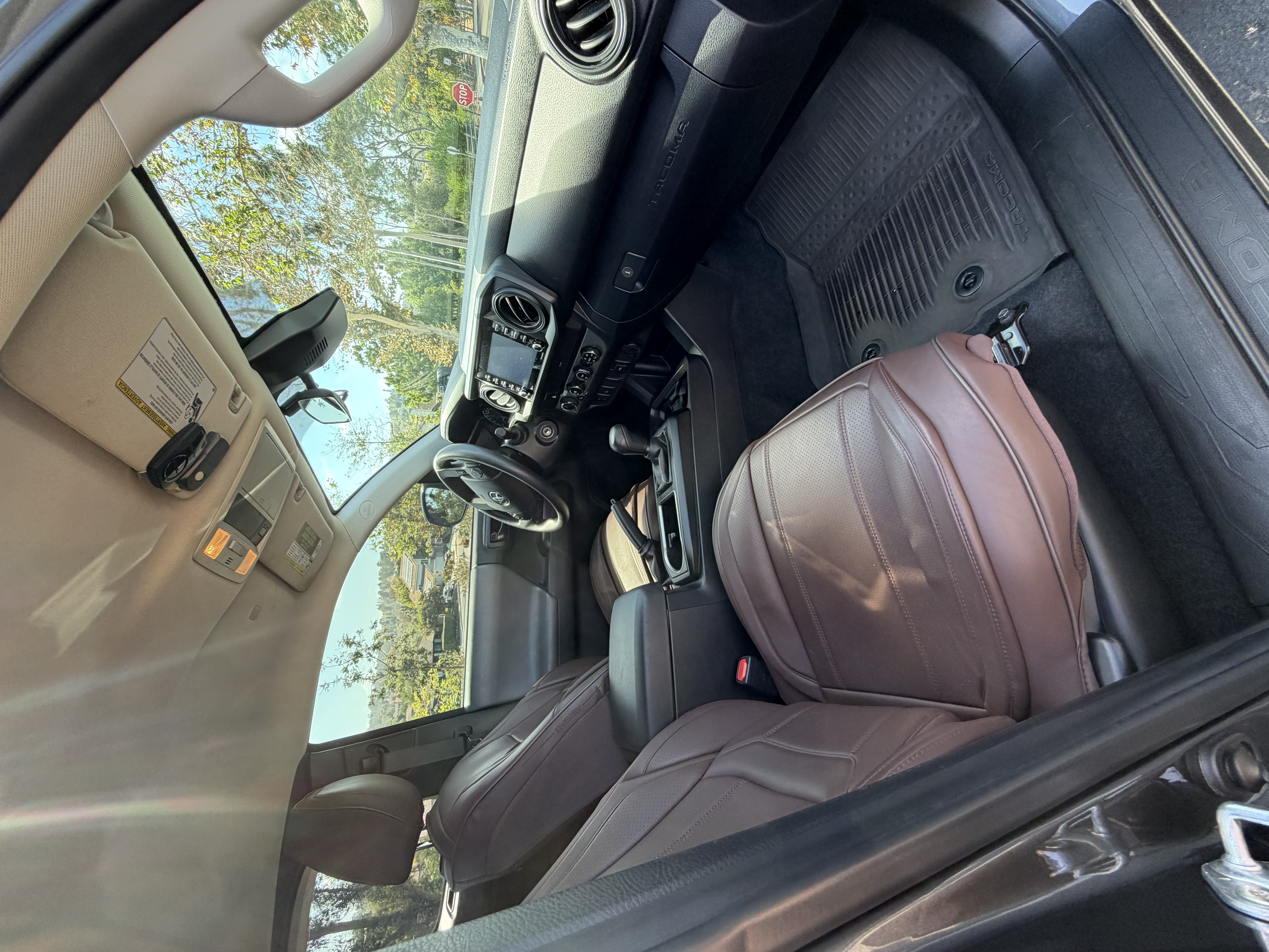 Used 2023 Toyota Tacoma SR AWD/4WD image 11
