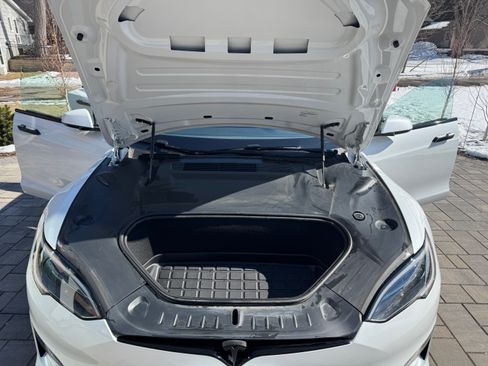 Used 2022 Tesla Model S Standard Range image 9