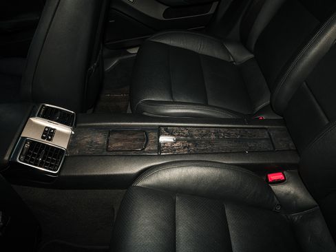 Used 2012 Porsche Panamera 4S image 24