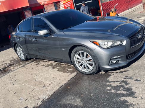 Used 2017 INFINITI Q50 3.0t Premium RWD image 8