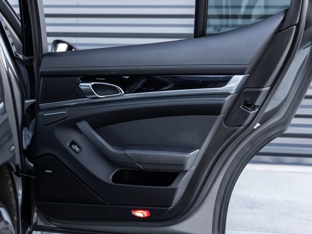Used 2014 Porsche Panamera S RWD image 26