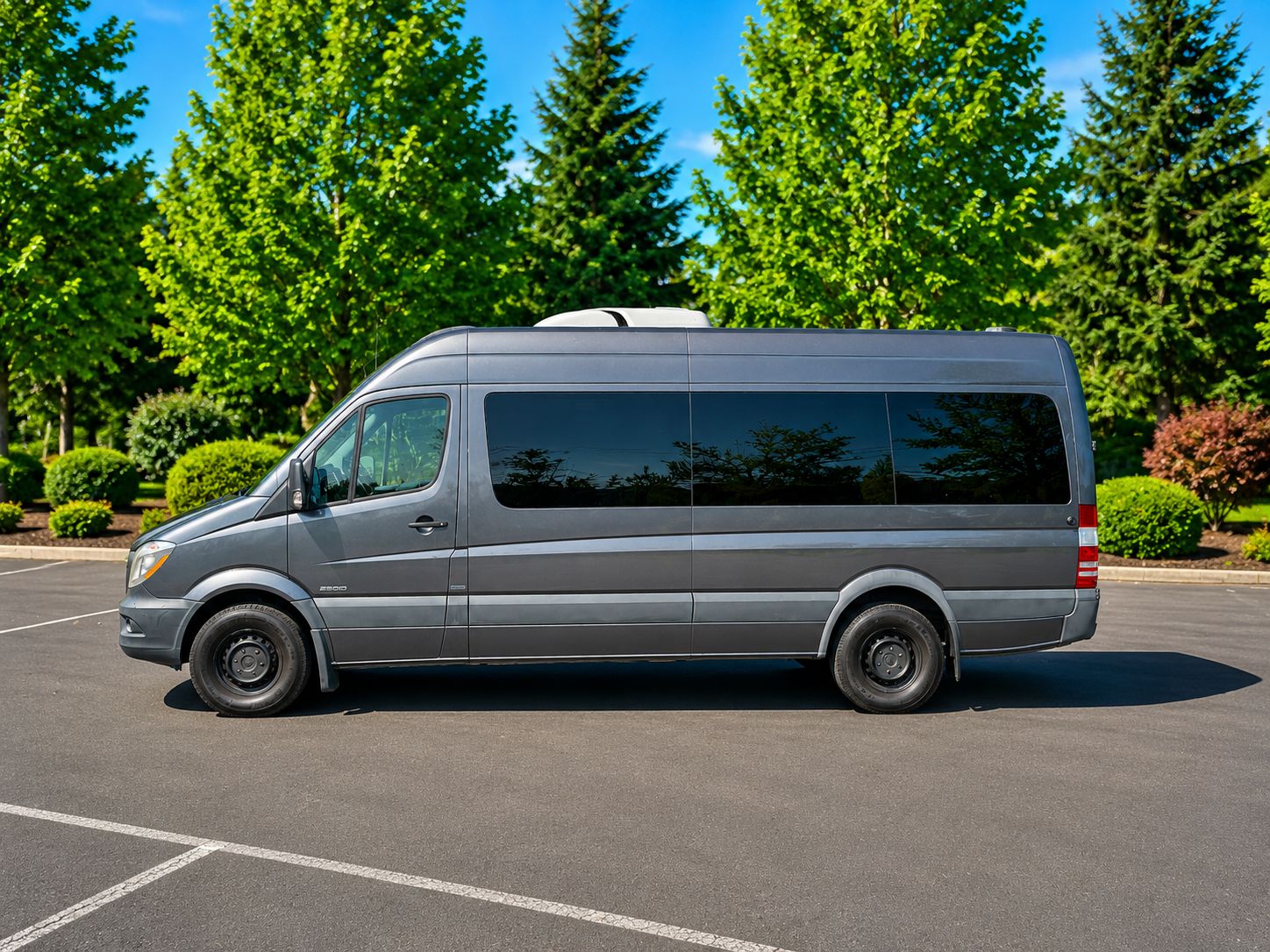 Used 2016 Mercedes-Benz Sprinter 2500 image 4