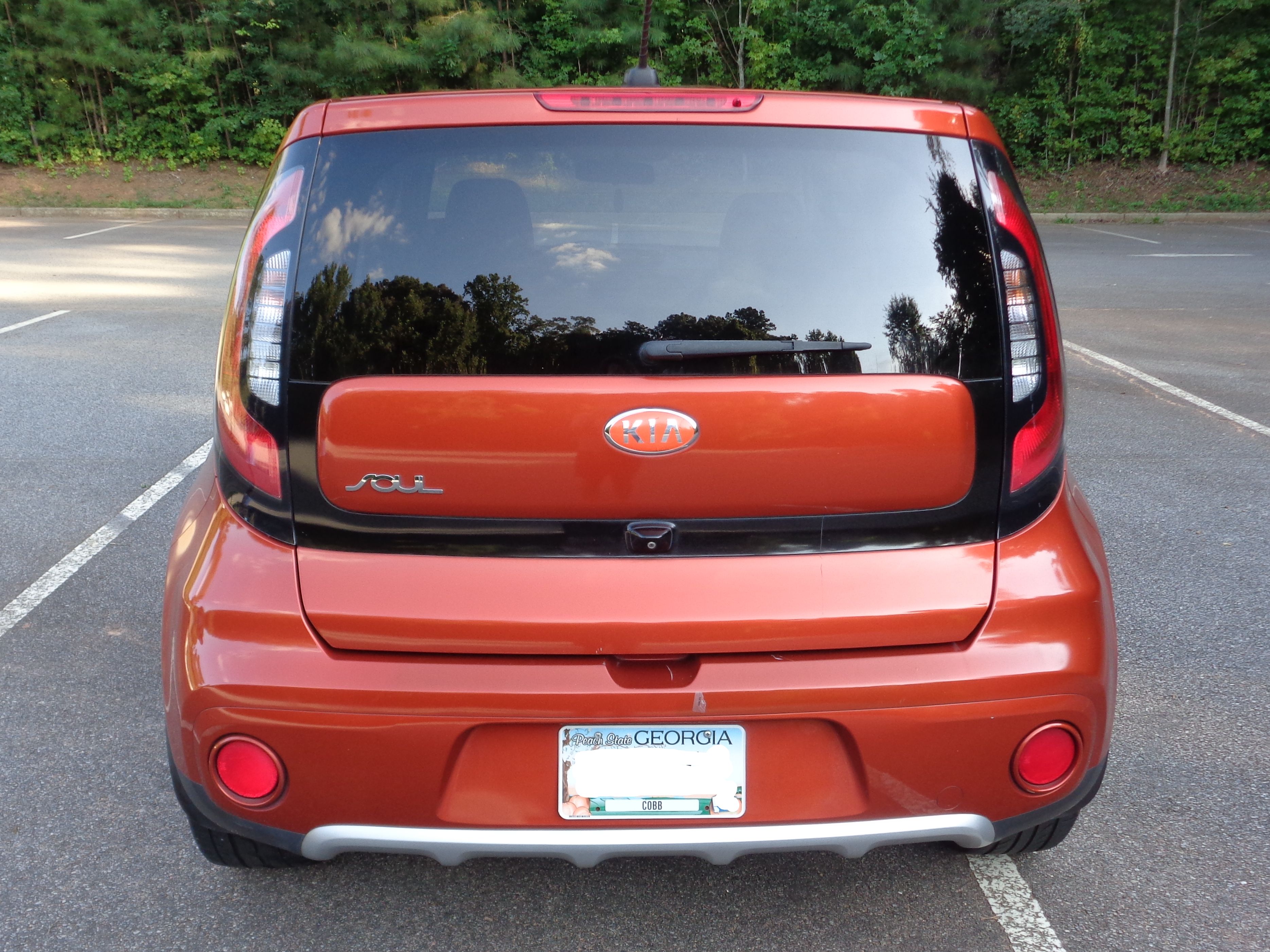 Used 2018 Kia Soul + FWD image 8