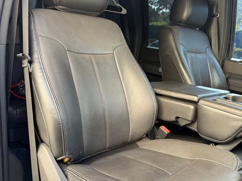 Used 2015 Ford F250 Lariat w/ Lariat Ultimate Package AWD/4WD image 12