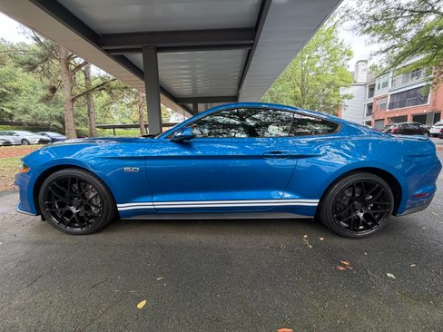 Used 2020 Ford Mustang GT RWD image 9