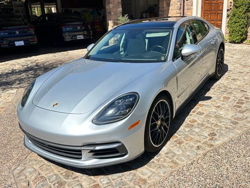 Used 2018 Porsche Panamera 4S AWD/4WD image 14