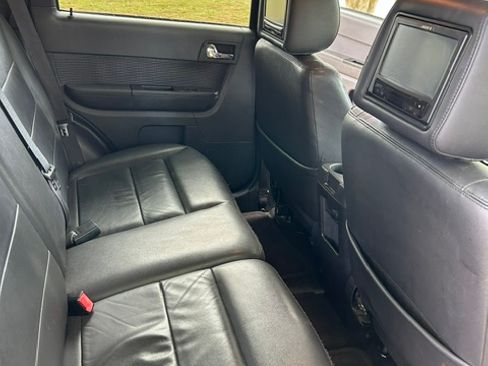 Used 2010 Ford Escape Limited image 14