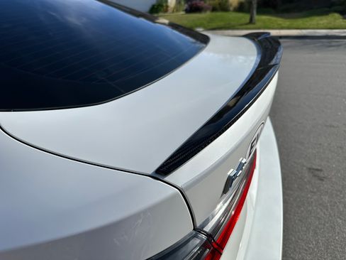 Used 2022 BMW i4 eDrive40 image 12