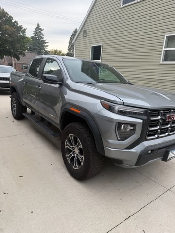 Used 2024 GMC Canyon AT4 w/ AT4 Premium Package AWD/4WD image 1
