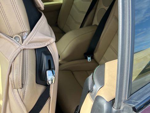 Used 2016 Maserati GranTurismo Sport image 12