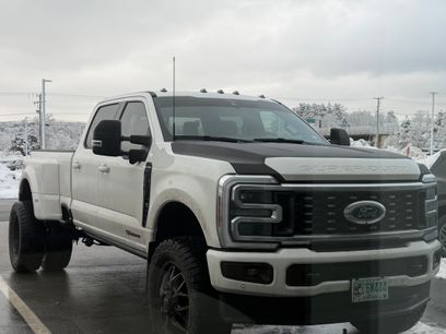 Used 2025 Ford F350 Platinum w/ FX4 Off-Road Package