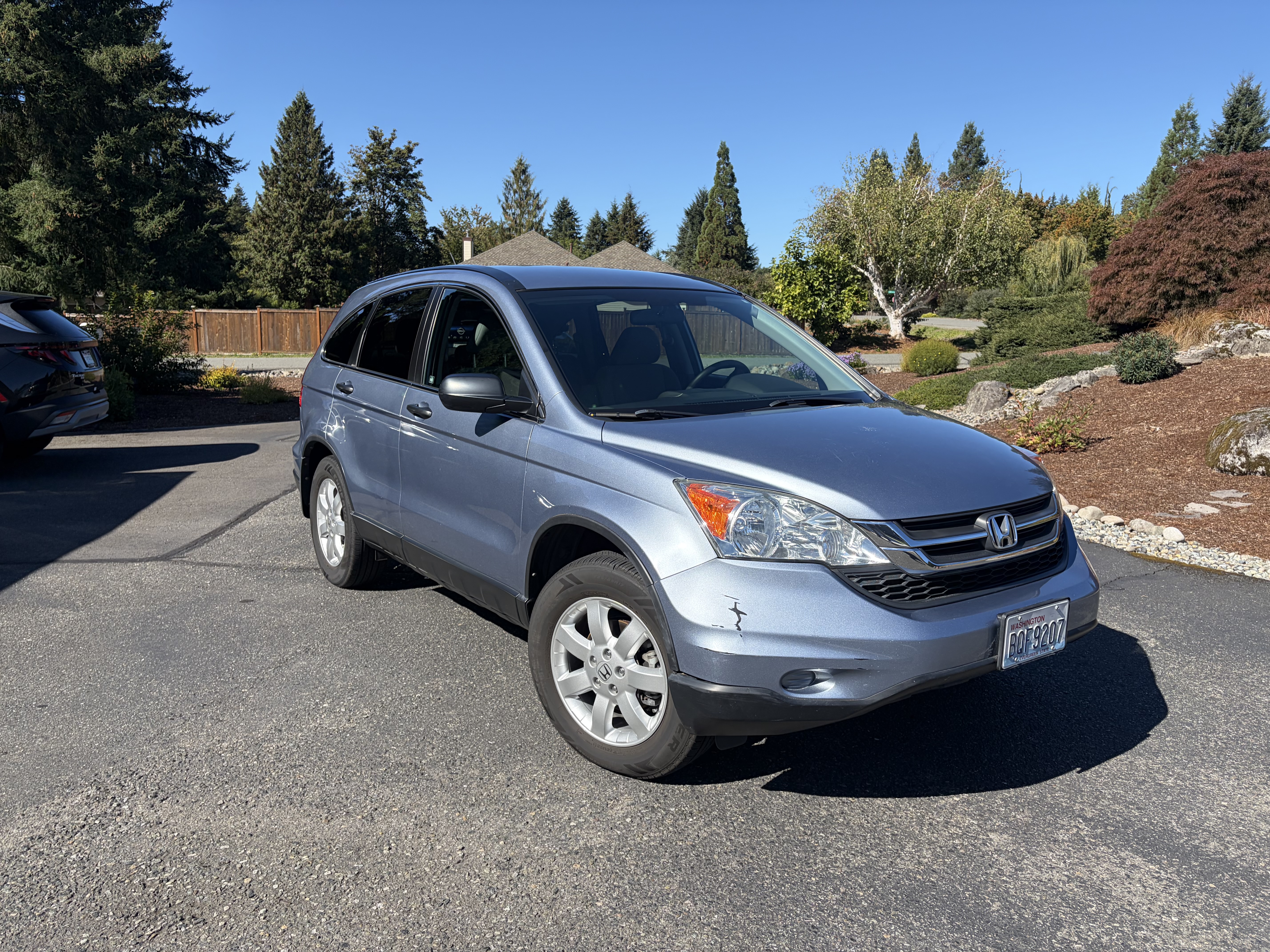 Used 2011 Honda CR-V SE image 1