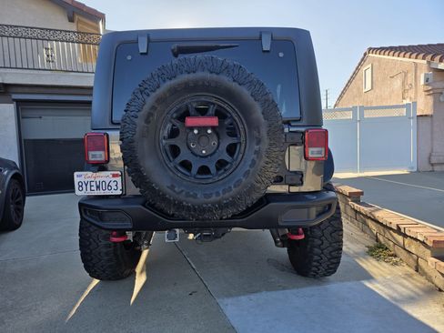 Used 2014 Jeep Wrangler Unlimited Rubicon image 10