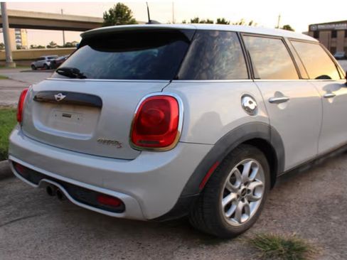 Used 2015 MINI Cooper S image 4