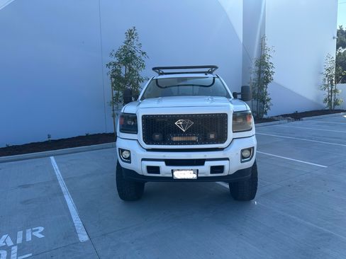 Used 2015 GMC Sierra 2500 Denali w/ Duramax Plus Package image 2