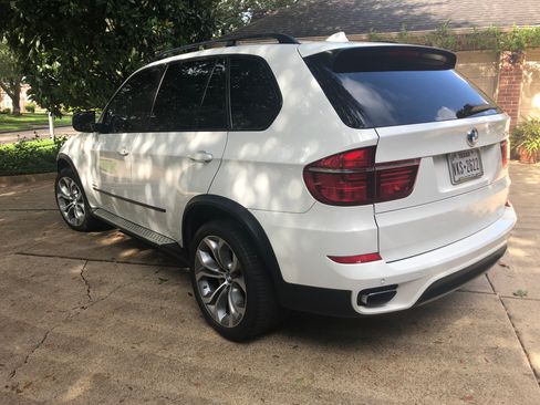 Used 2011 BMW X5 xDrive50i AWD/4WD image 8