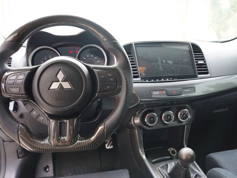 Used 2010 Mitsubishi Lancer Evolution GSR image 14