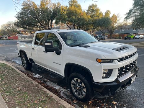 Used 2023 Chevrolet Silverado 2500 Custom w/ Custom Value Package image 1