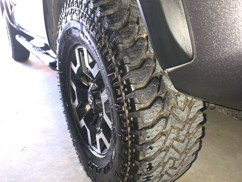 Used 2016 Toyota Tacoma TRD Off-Road image 11