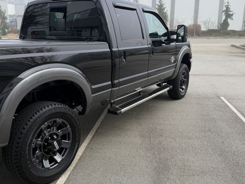 Used 2011 Ford F350 Lariat w/ Chrome Pkg image 4