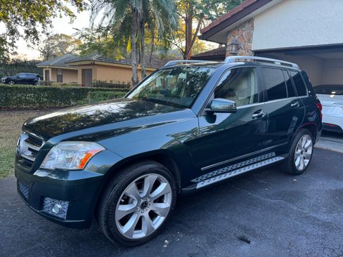 Used 2011 Mercedes-Benz GLK 350 2WD image 2