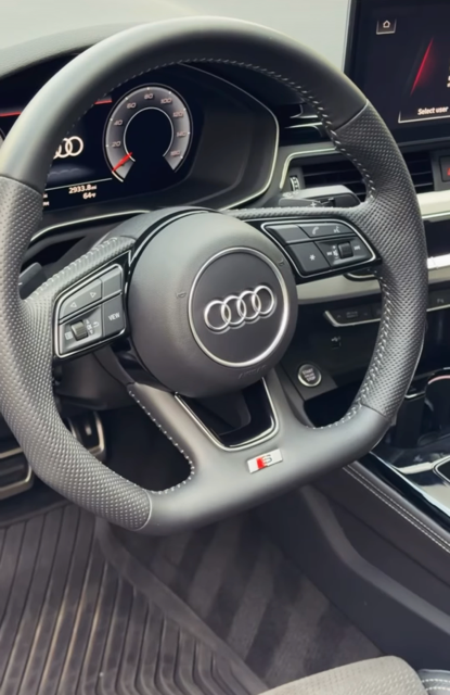 Used 2020 Audi A4 2.0T Prestige AWD/4WD image 26