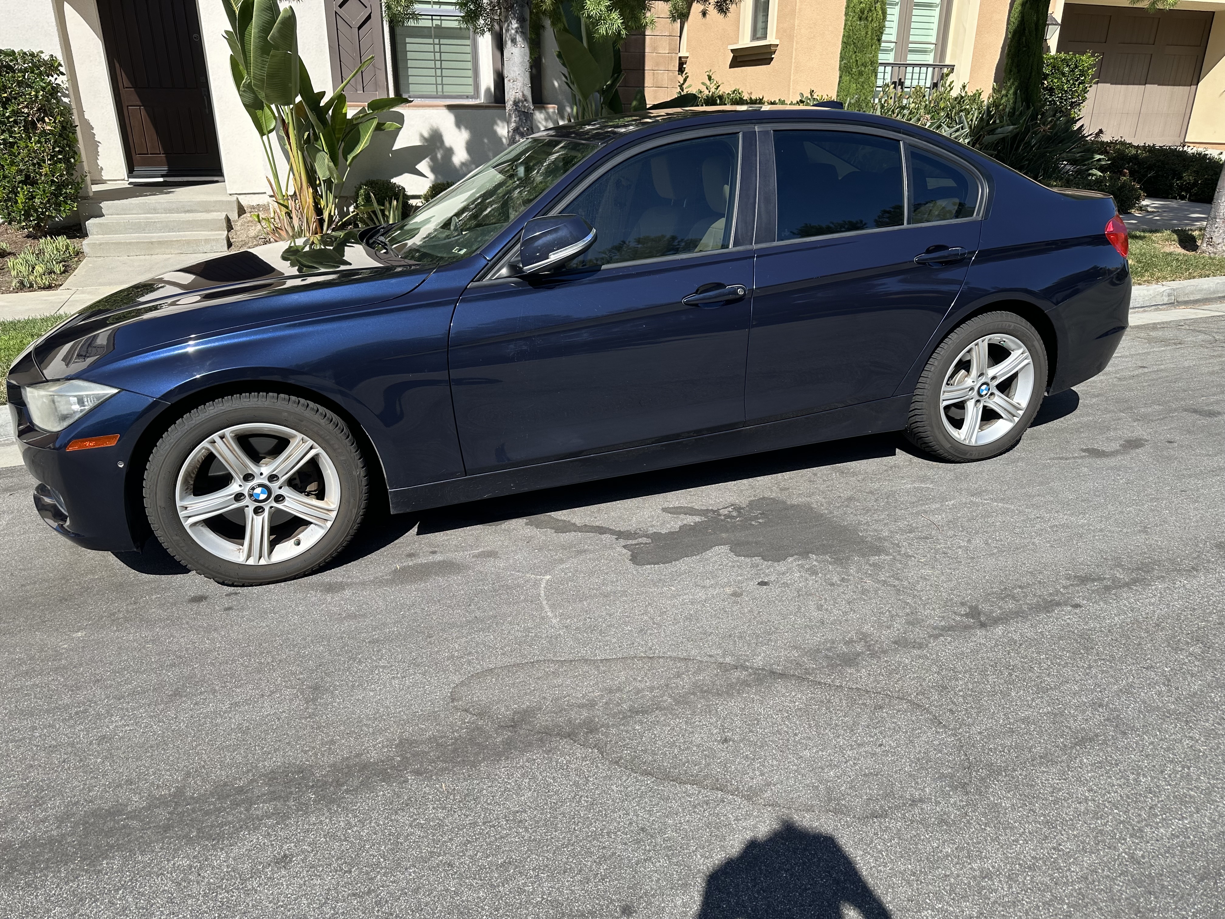 Used 2013 BMW 328i Sedan RWD image 1