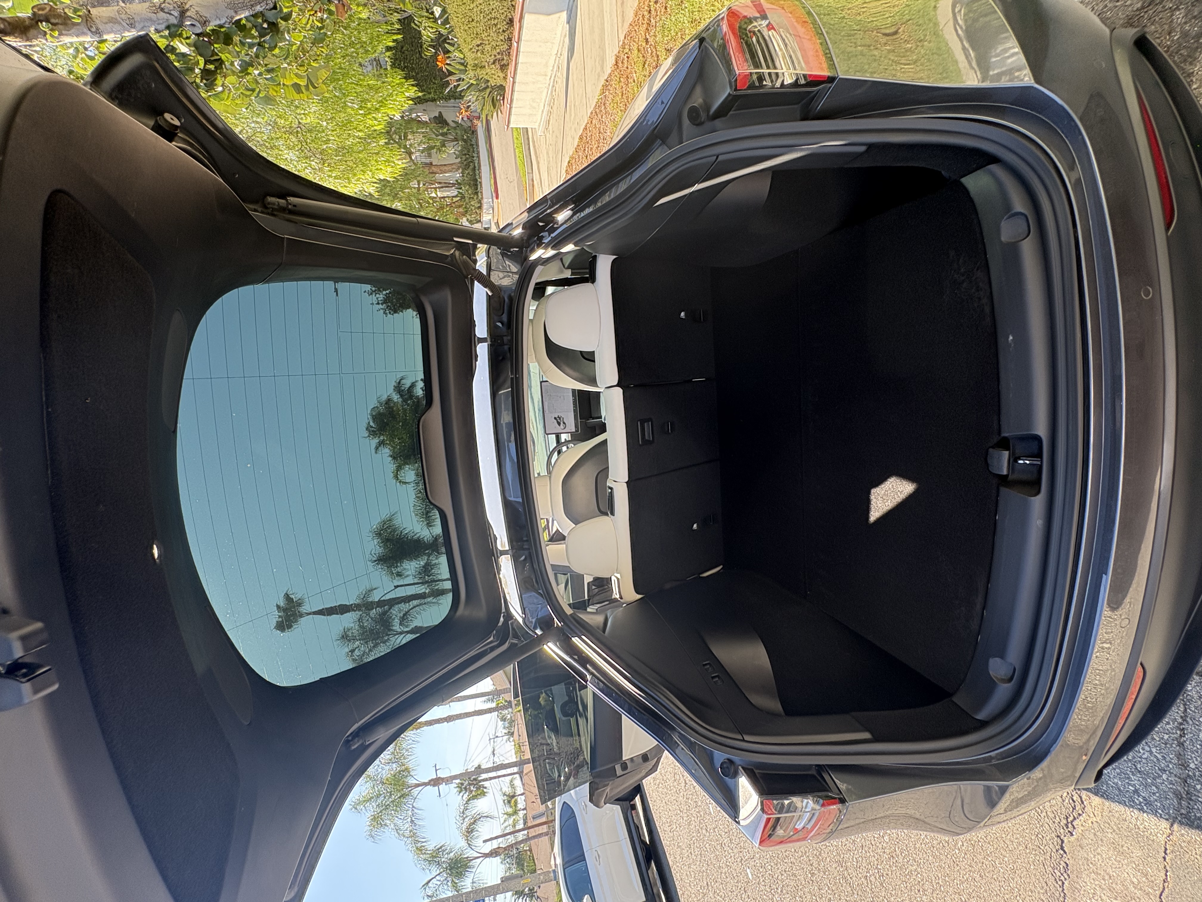 Used 2021 Tesla Model Y Long Range AWD/4WD image 6
