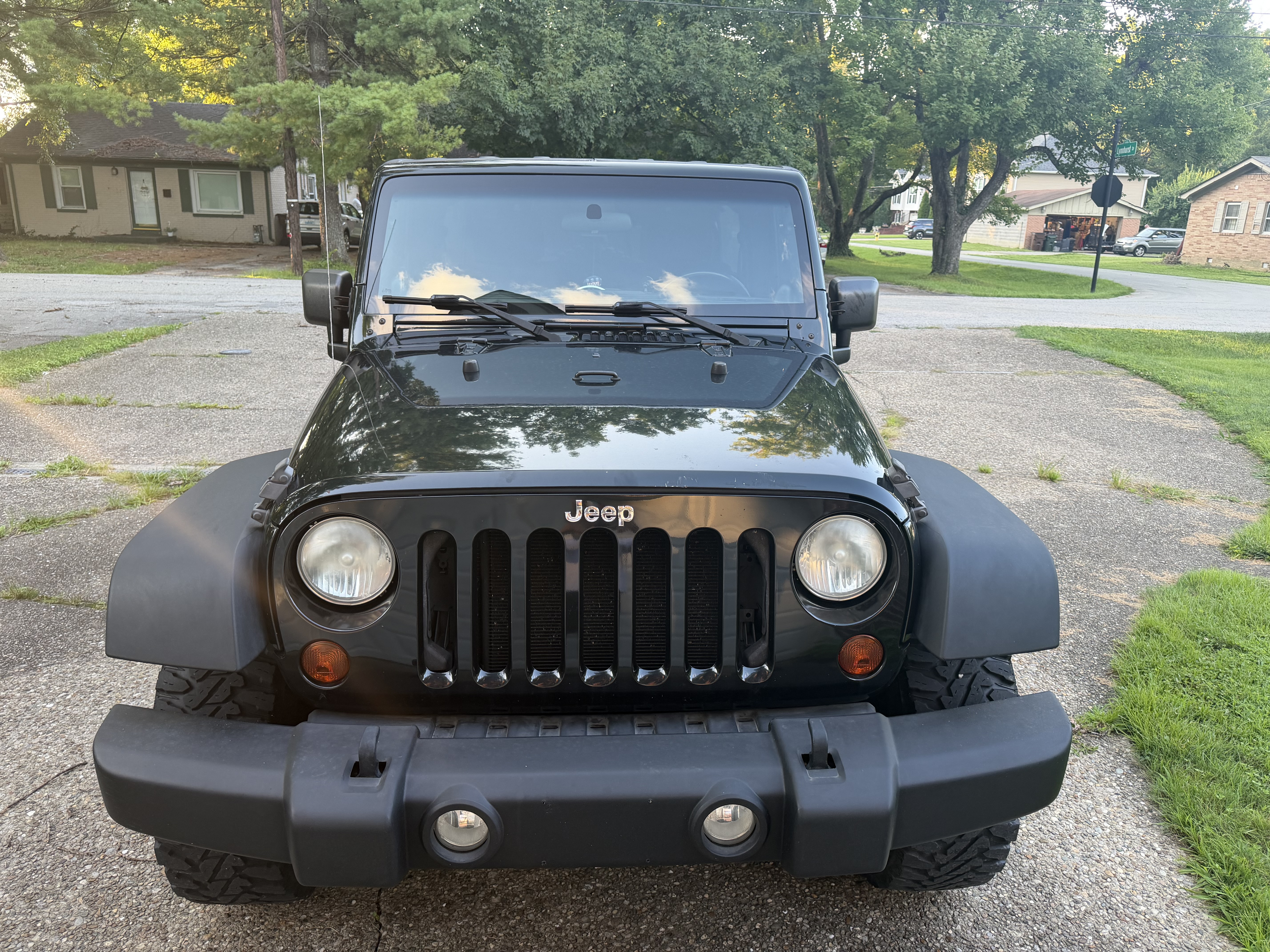 Used 2012 Jeep Wrangler Unlimited Sport w/ PWR Convenience Group AWD/4WD image 5