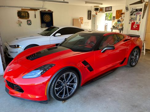 Used 2019 Chevrolet Corvette Grand Sport image 5