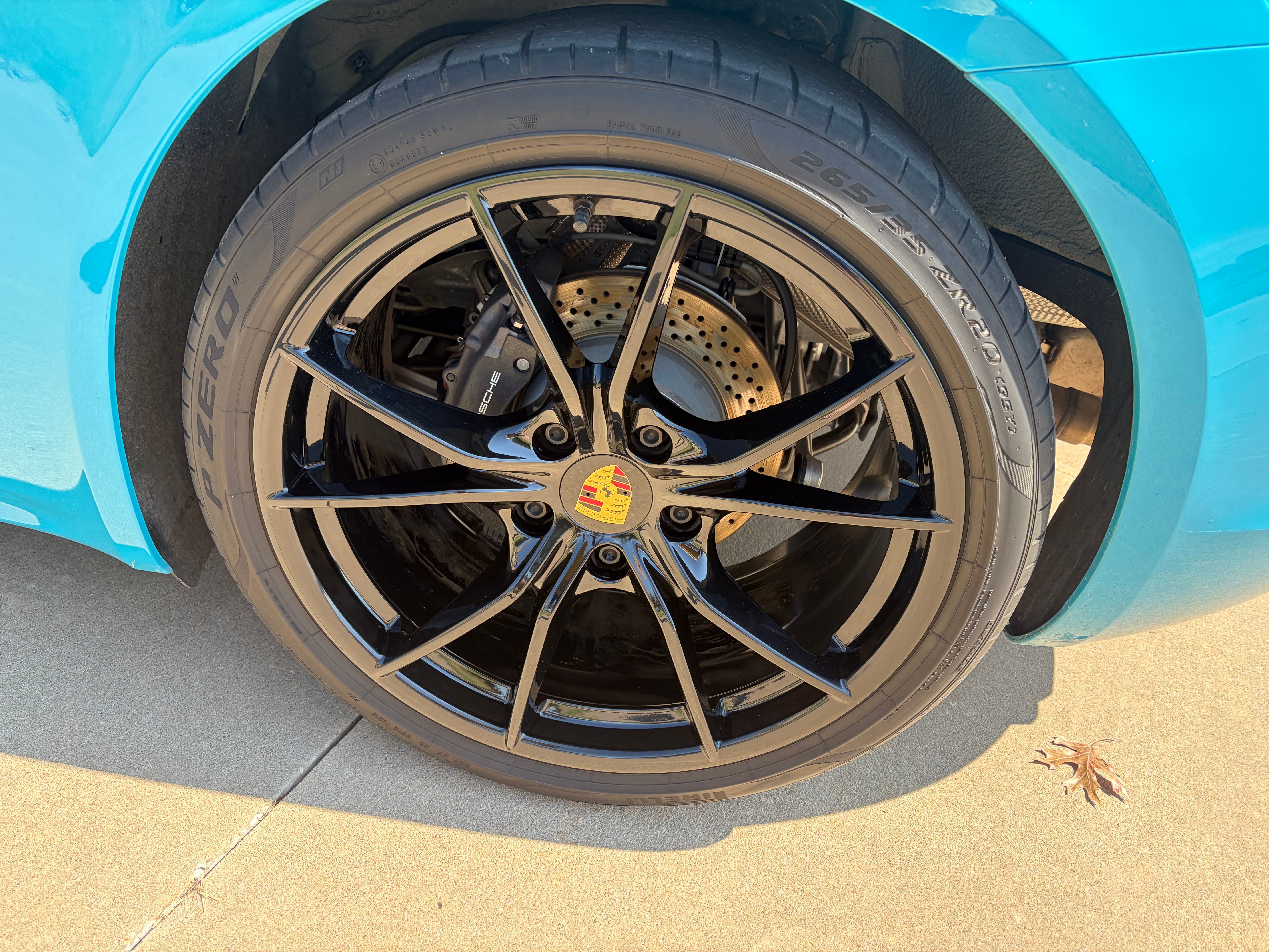 Used 2019 Porsche 718 Cayman RWD image 14