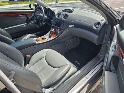 Used 2005 Mercedes-Benz SL 500 image 8