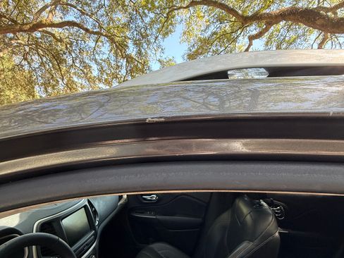 Used 2015 Jeep Cherokee Limited FWD image 14