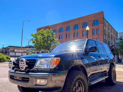 Used 1998 Toyota Land Cruiser AWD/4WD image 1