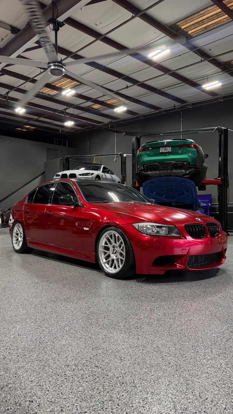 Used 2011 BMW 335i Sedan RWD image 1